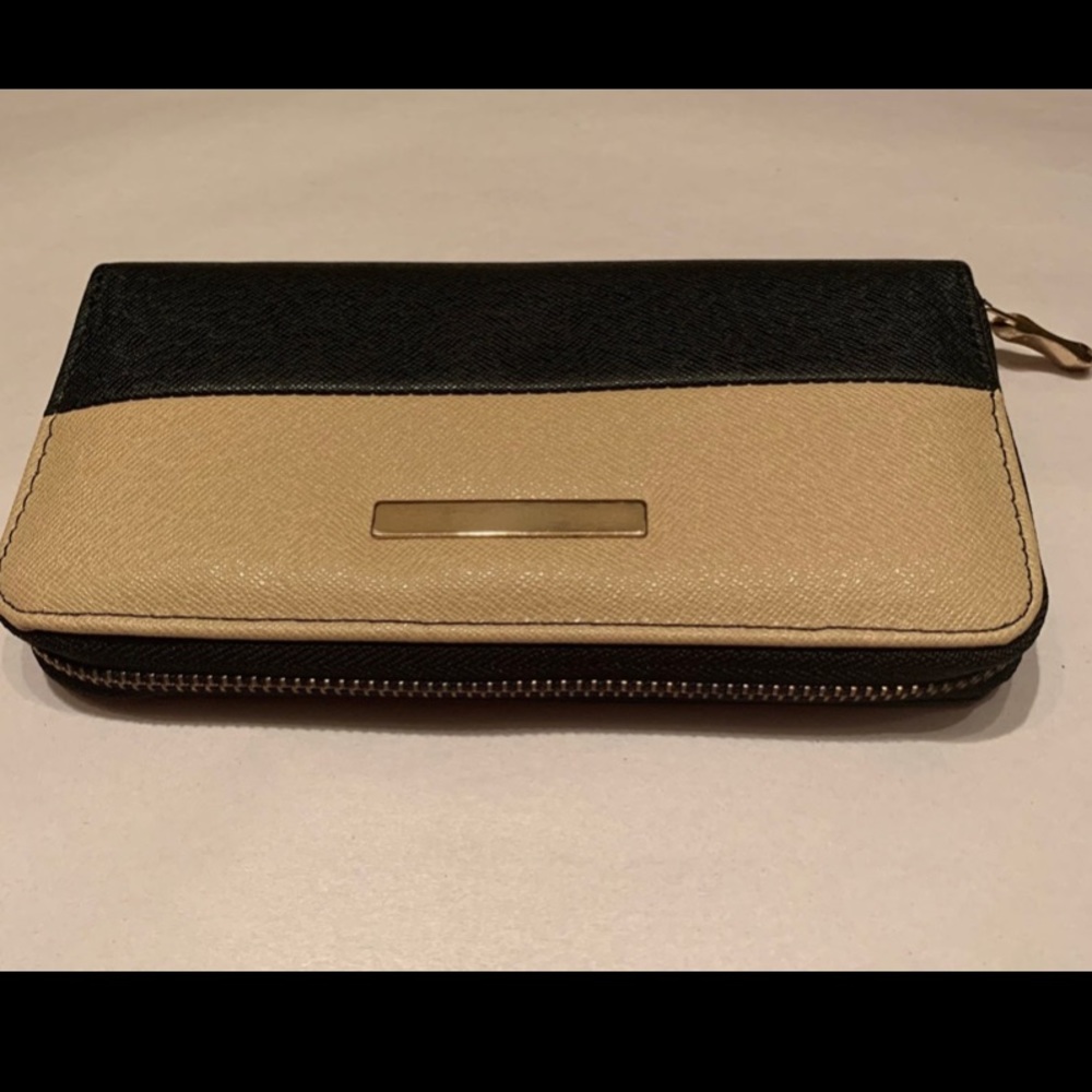 New! Black/Beige Wallet